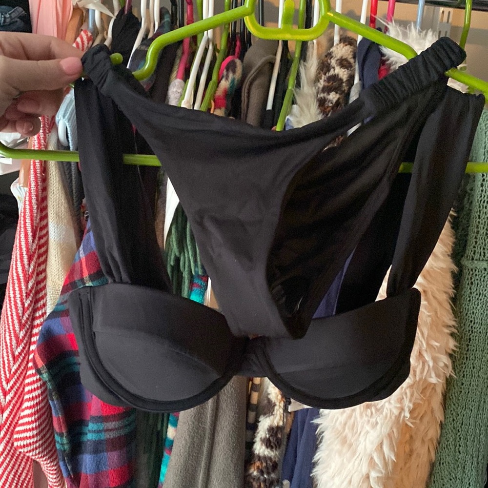 NWT Original price $200 two piece size 4/XS